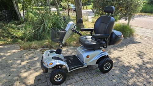 Prachtige 4 wiel Scootmobiel MANGO Lion 4 met Vering 4x !!