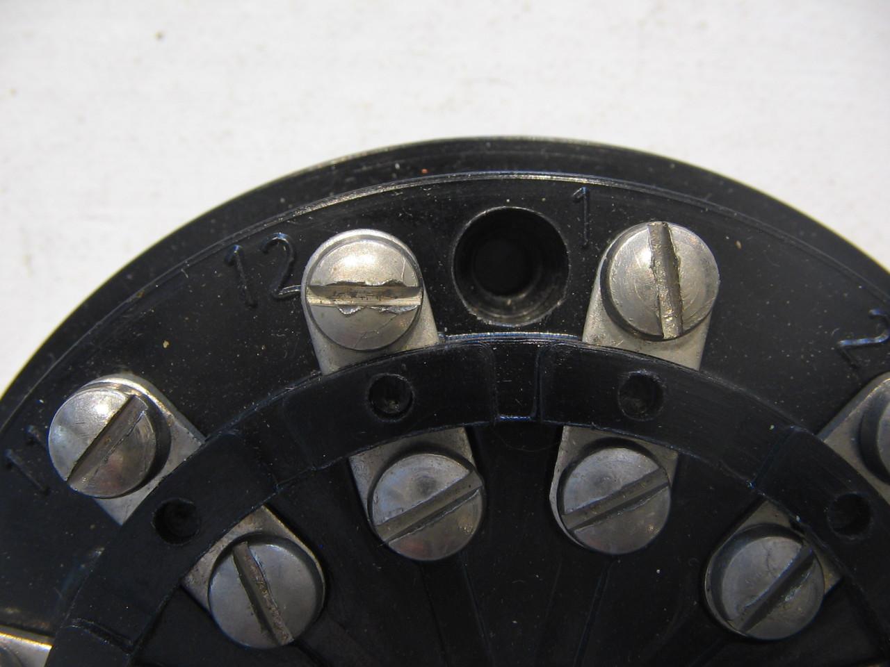 Bakeliete zwakstroom lasdozen.