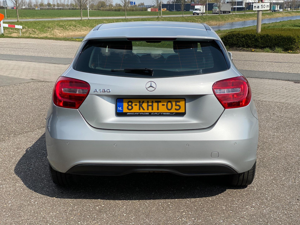 Mercedes-Benz A-Klasse 180 ambition style automaat , afneembare trekhaak