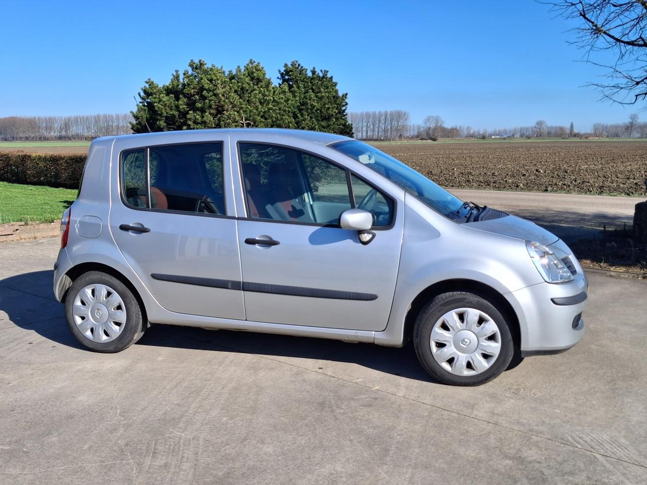 Renault modus