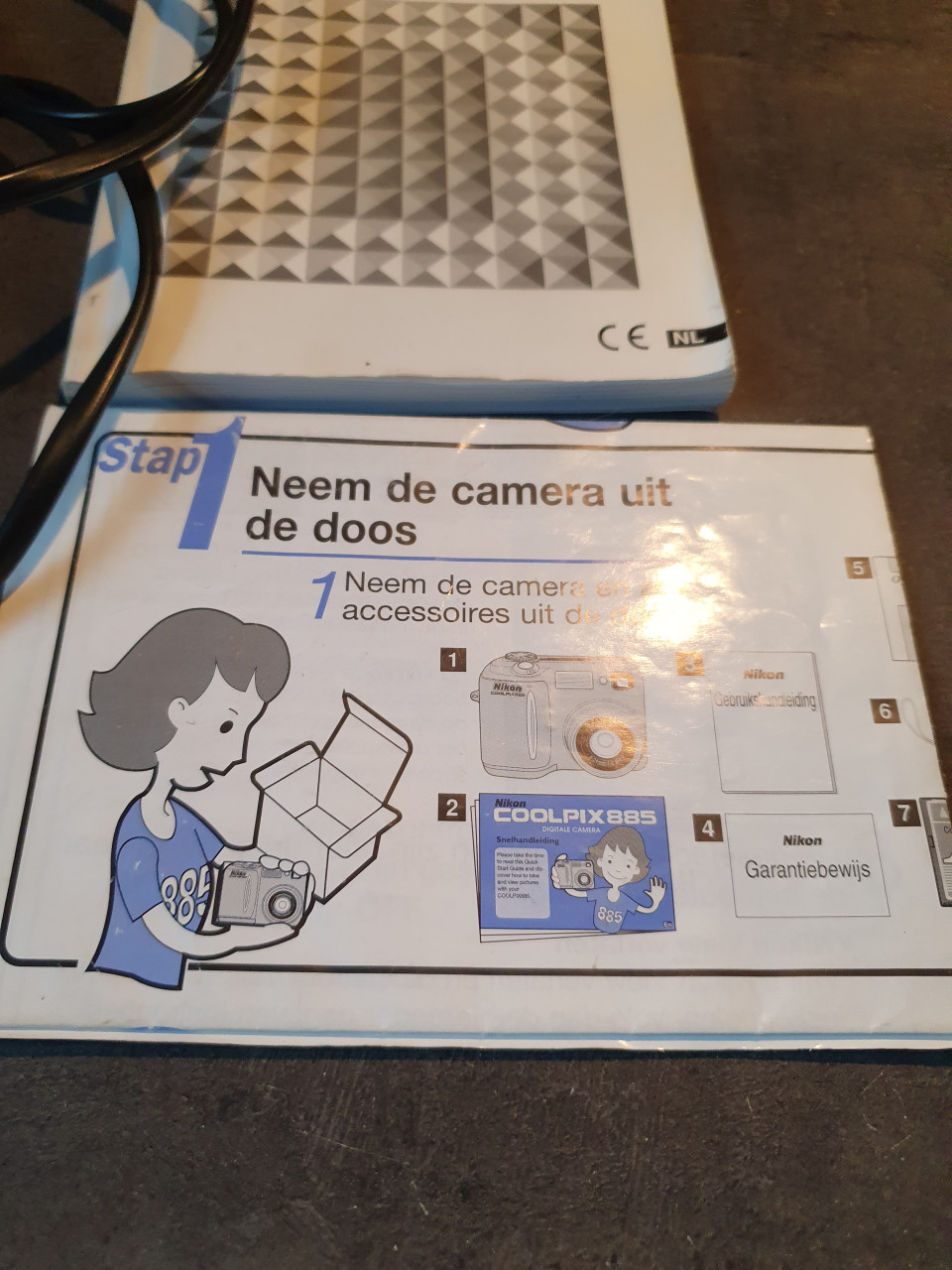 Zeer nette werkende Nikon Coolpix 885 zoom camera met accessoires...