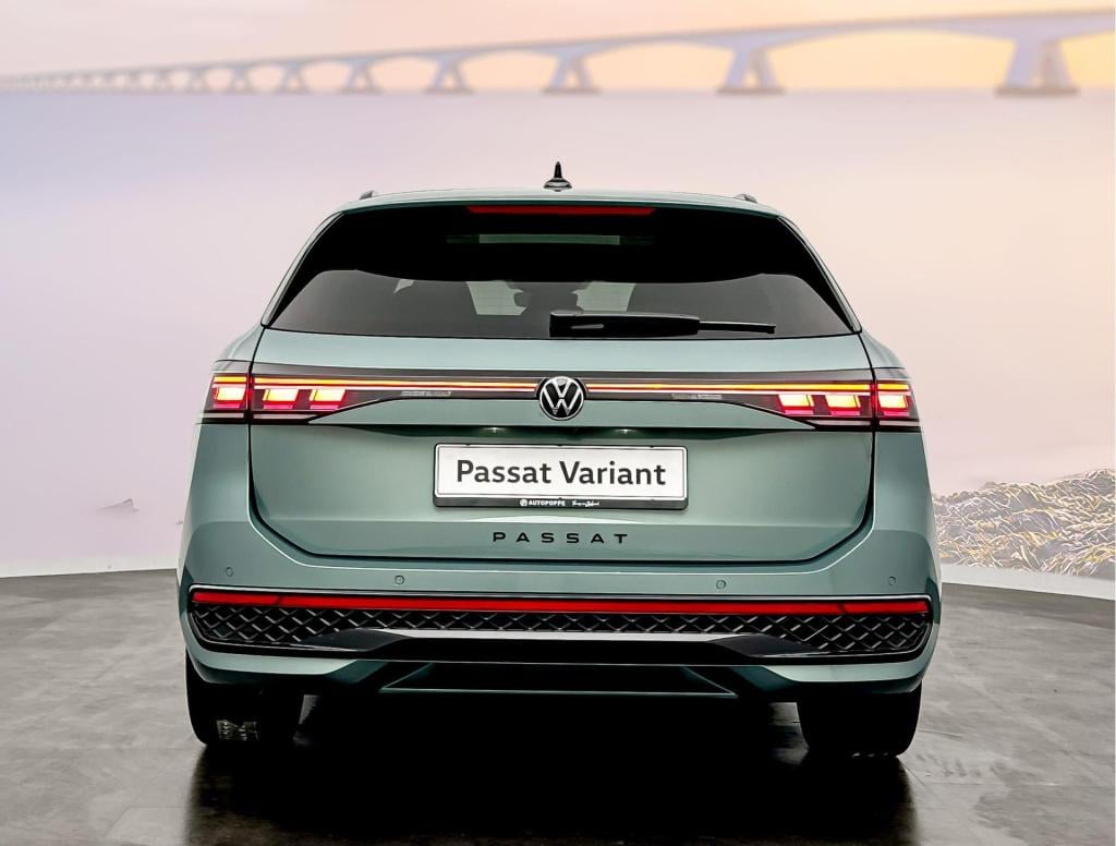 Volkswagen Passat variant 1.5 etsi r-line business dsg7 150pk