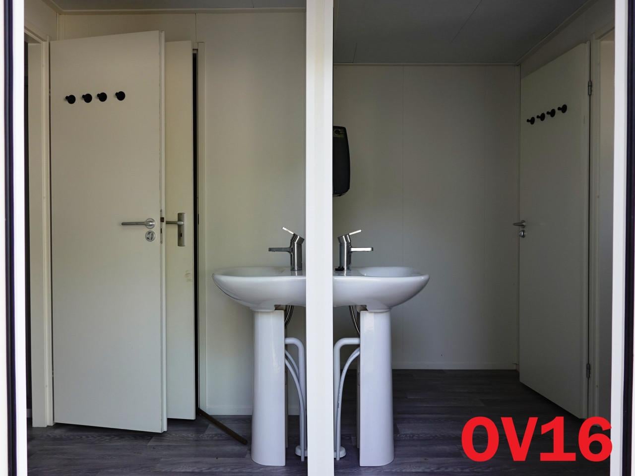 Sanitairunit, toiletgebouw, sanitairgebouw, toiletunit te koop