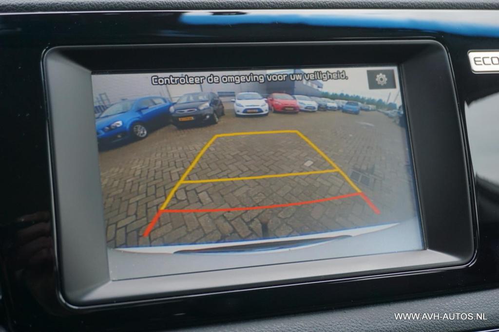 Kia Niro 1.6 gdi hybrid first edition