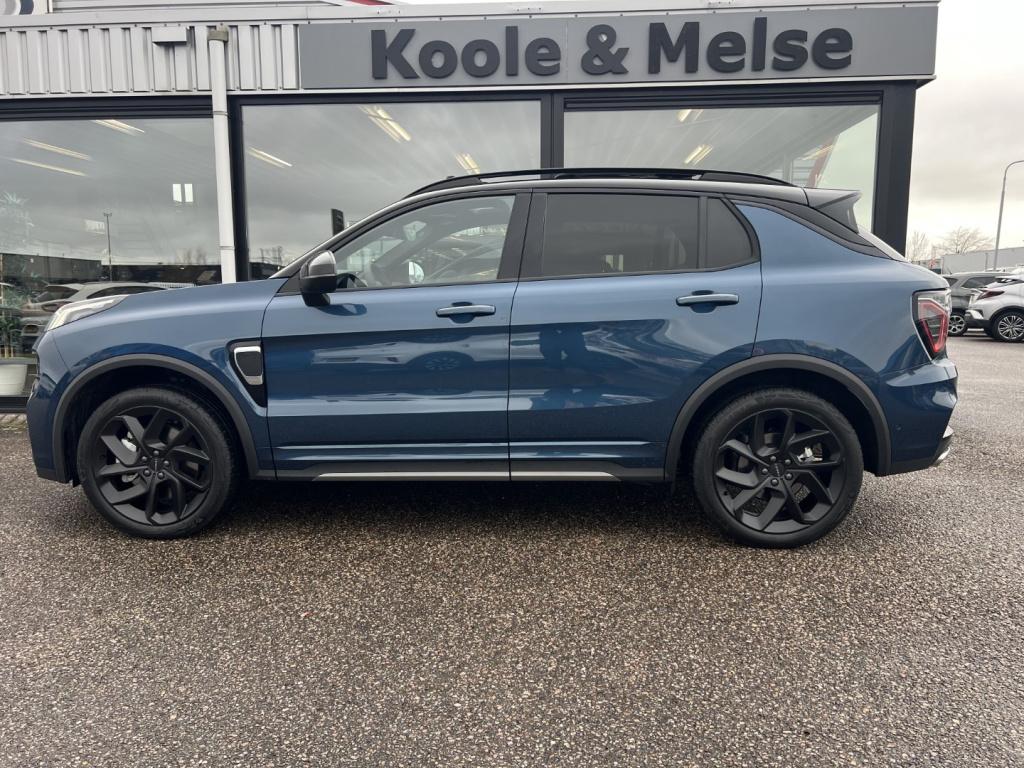 Lynk & Co 01 1.5 261pk plug in hybrid ,black edition , zwarte velgen , pano