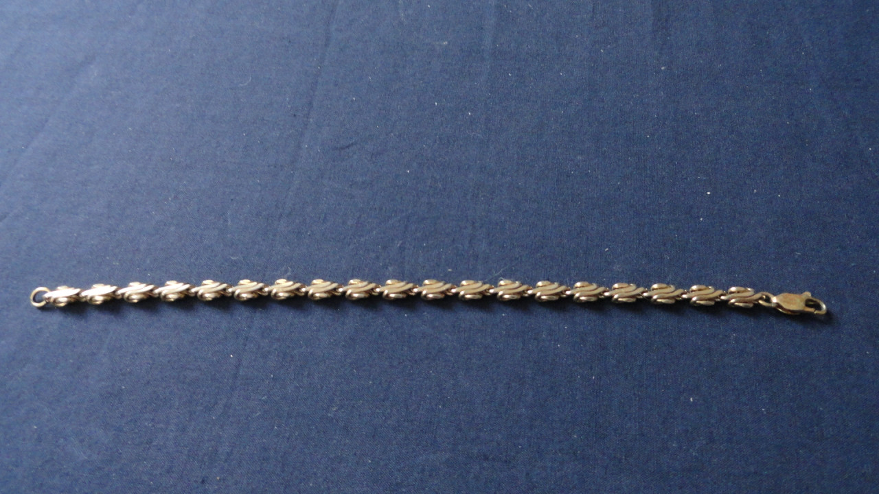 Doublé armband 7 gram (zie foto’s) Prijs € 30,00 (excl. verzendkosten)