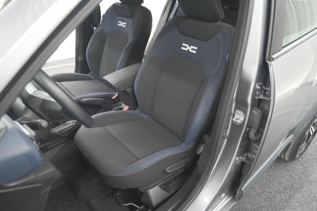 Dacia Duster tce 130 mild hybrid expression | camera | stoelverwarming | ap