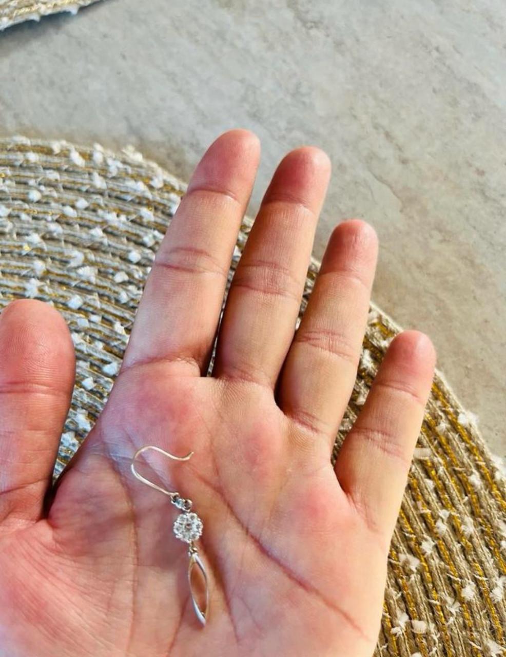 18 karaat wit gouden oorbellen met diamant