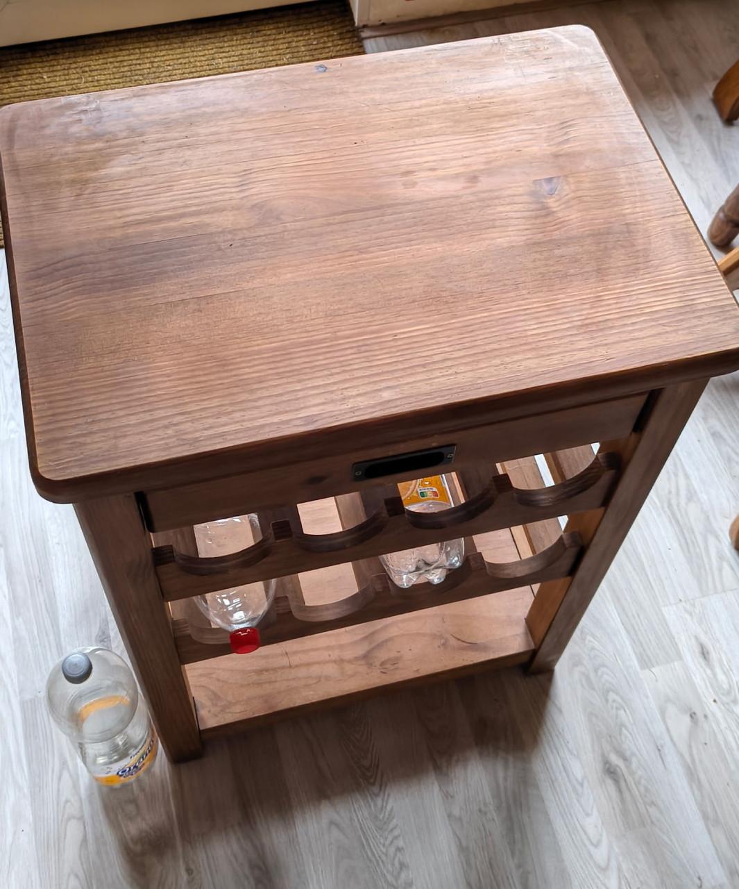 Houten wijnrek voor 8 flessen met lade en legplank