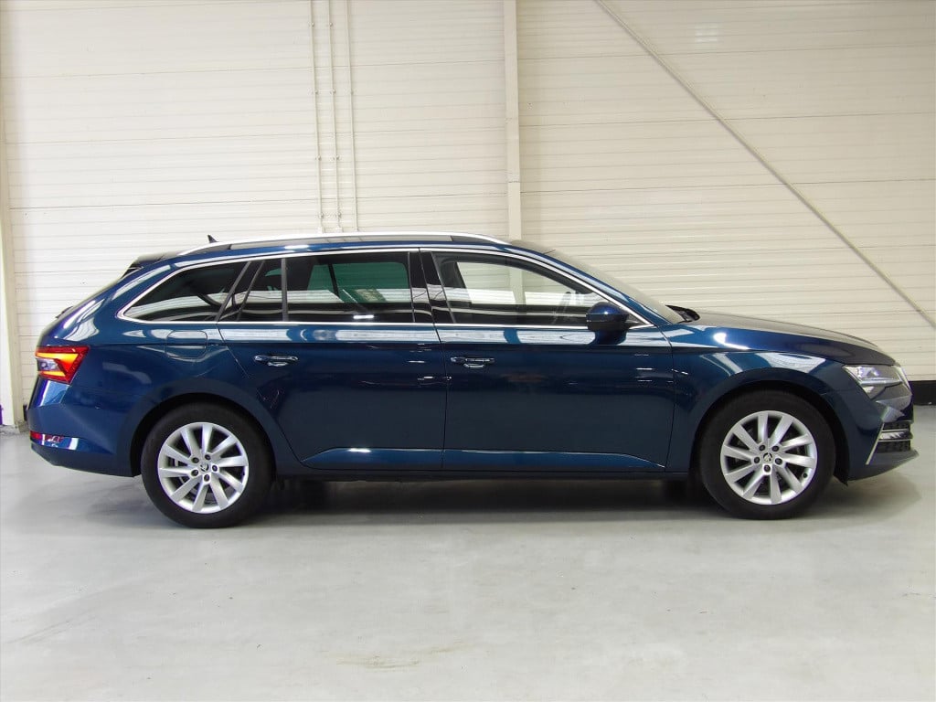 Skoda Superb combi 1.4 tsi phev 217pk dsg-6 style