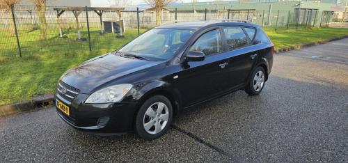 Kia cee'd Sporty Wagon 1.4 X-ecutive 2 De Eigenaar!