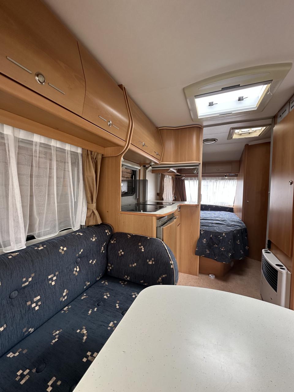 Avento 445 TF Jubilee 2004 Frans bed mover voortent