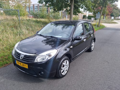 Dacia sandero 1.2i laureate bj 12-2009 193000km