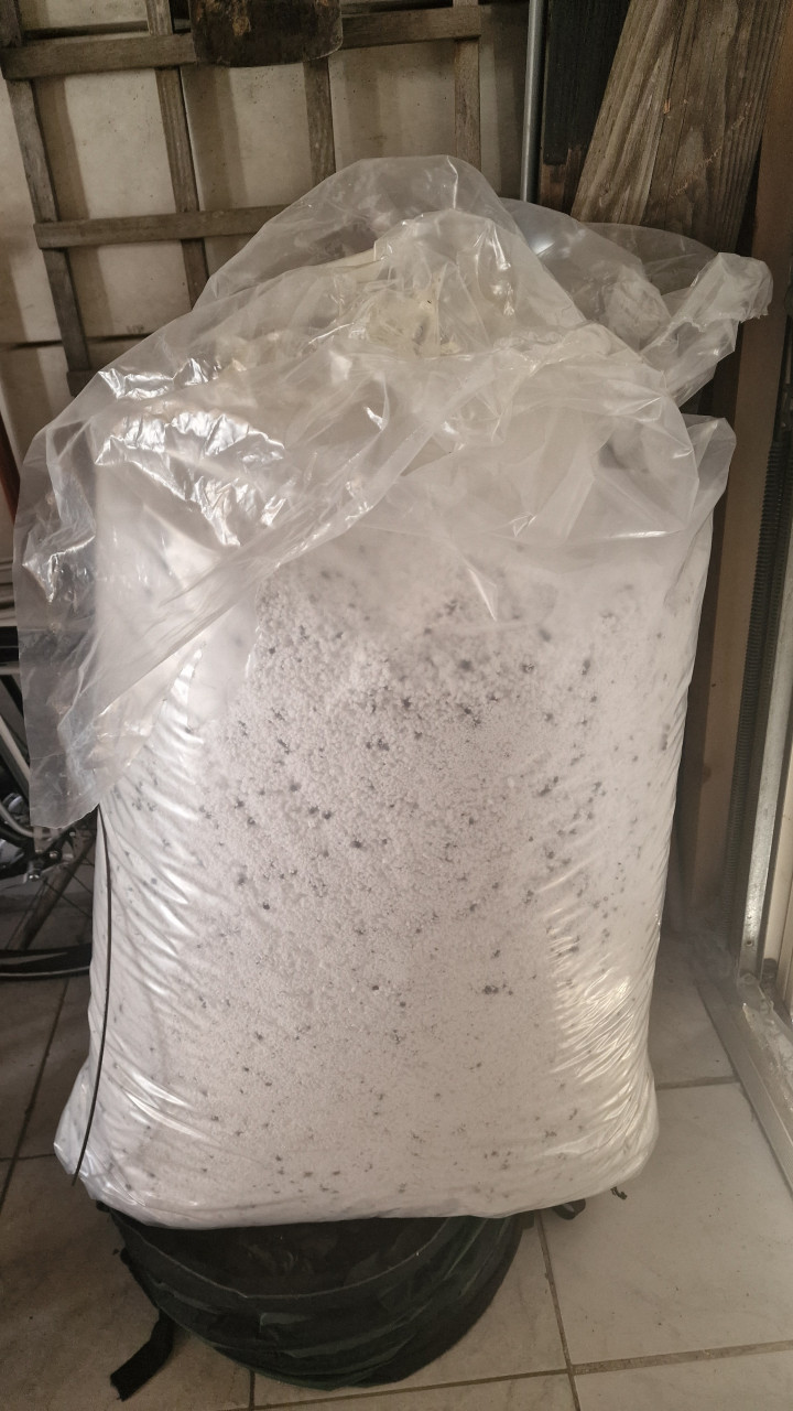 EPS korrels 300 L zitzak of hondenmand vulling