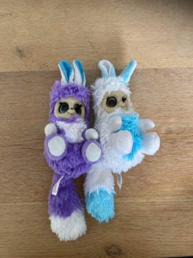 Bush Baby knuffels 2x paars en wit