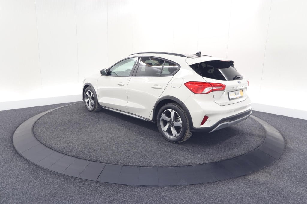 Ford Focus 1.5 ecoboost active business | lage kilometerstand | navigatie |