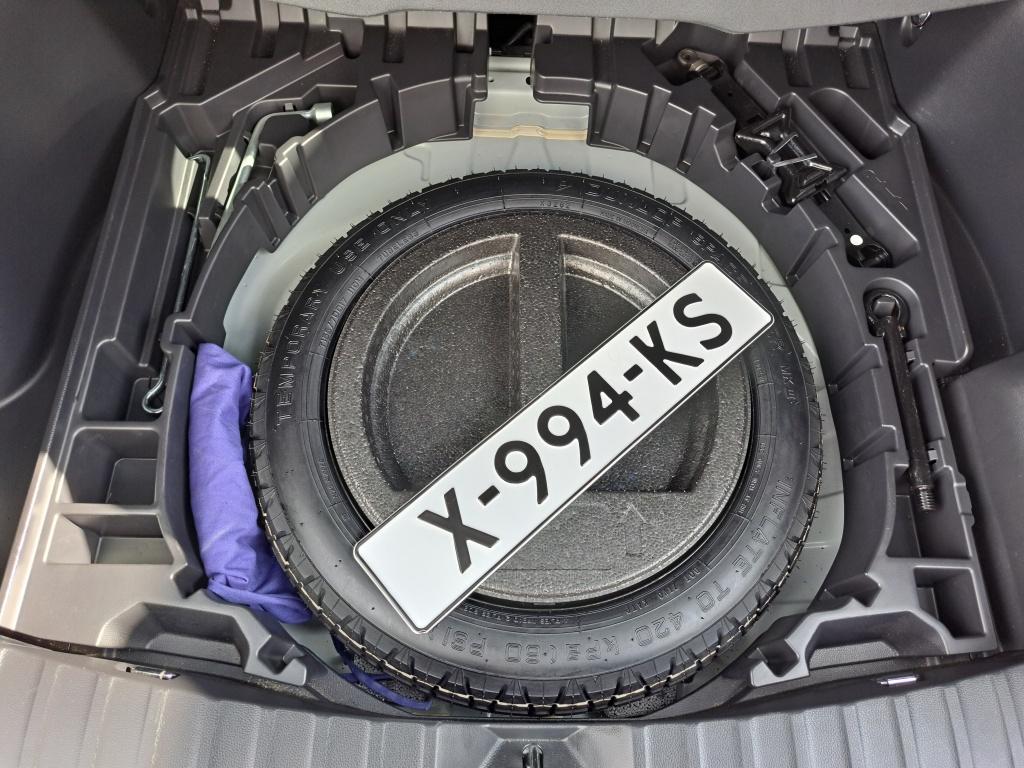 Toyota Corolla Cross 2.0 high power 153 pk hybrid 200 style