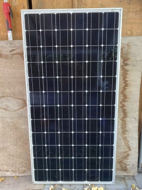 10 zonnepanelen astro energy gebruikt