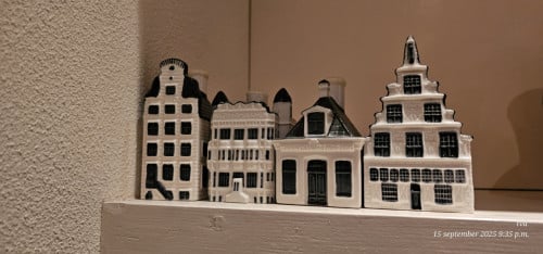 KLM huisjes, 20 stuks origineel met inhoud Bols jenever