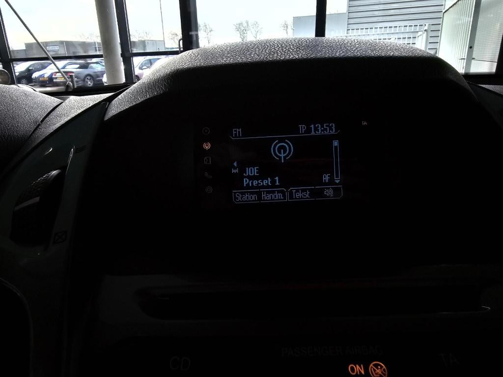 Ford Tourneo Connect compact 1.0 titanium