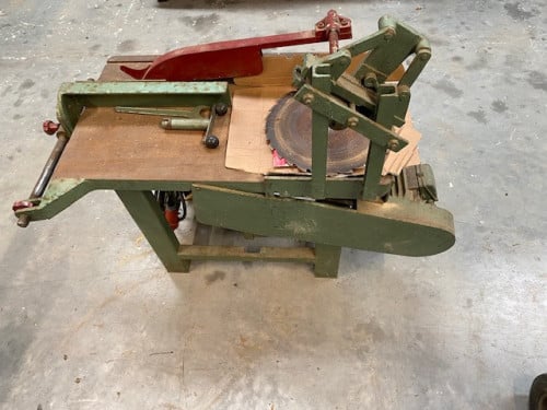 Zaagtafel en combinatiemachine