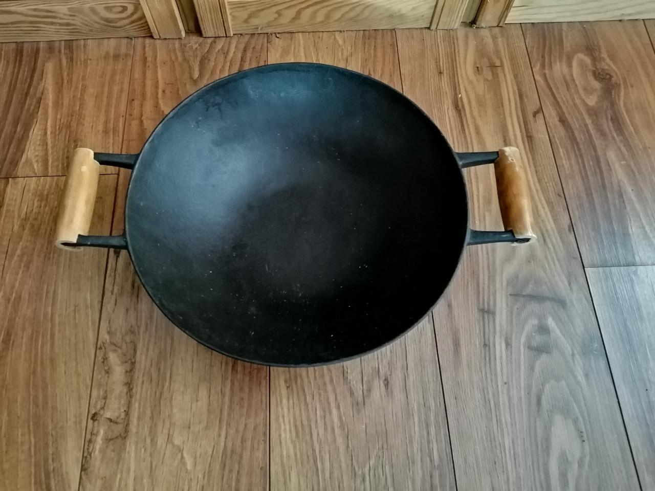 Gietijzeren wok