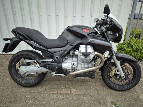 Moto Guzzi 1200 Sport uit 2008