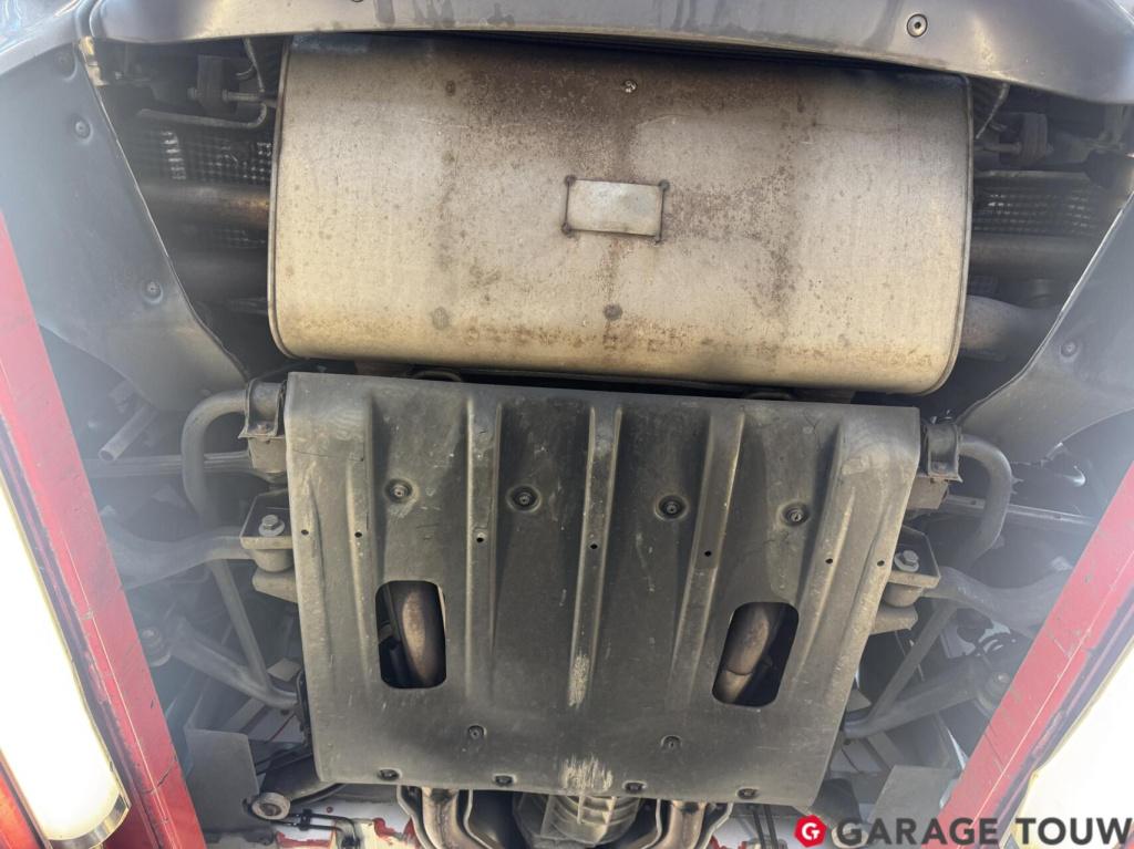 Land Rover Defender 2.2 d sw 90" adventure+ limited edition