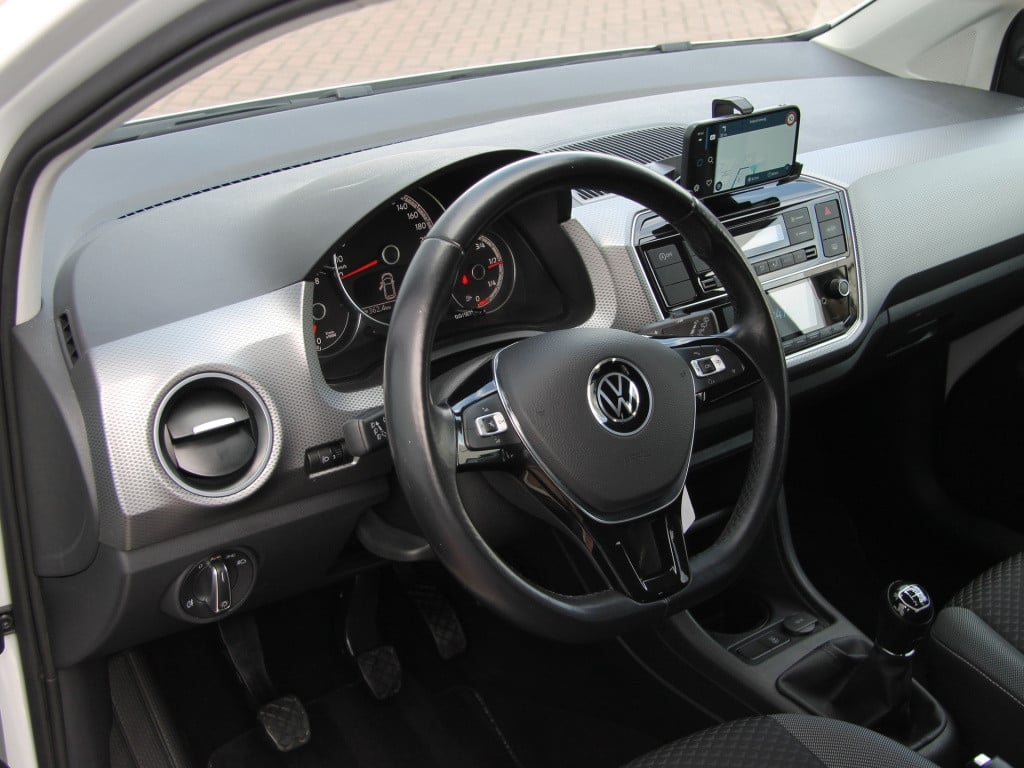 Volkswagen UP! 1.0 active 5drs. | private lease!