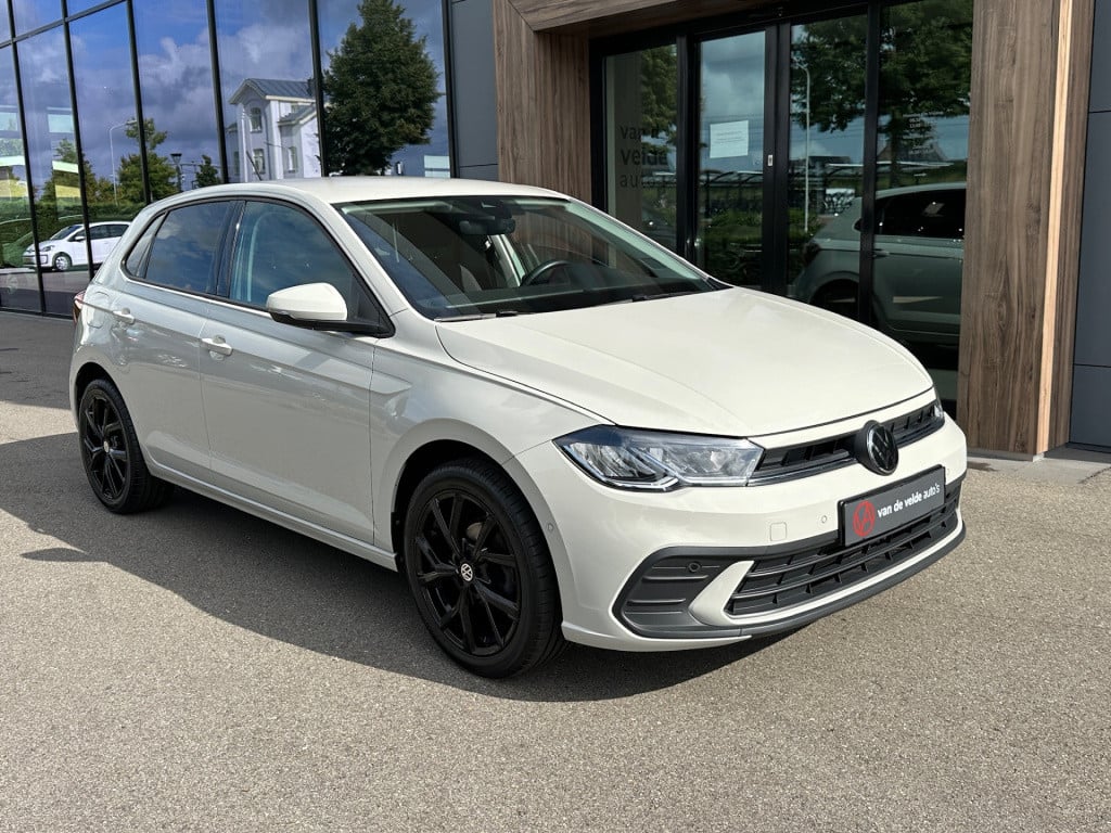 Volkswagen Polo 1.0 tsi life 95pk dsg | 17 inch | dode hoek | adapt. cruise