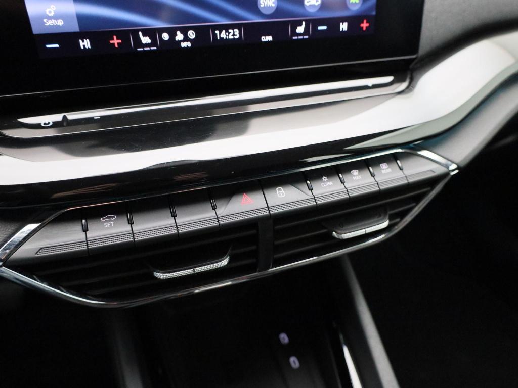 Skoda Octavia combi 1.5 e-tsi business edition plus | automaat | navigatie 