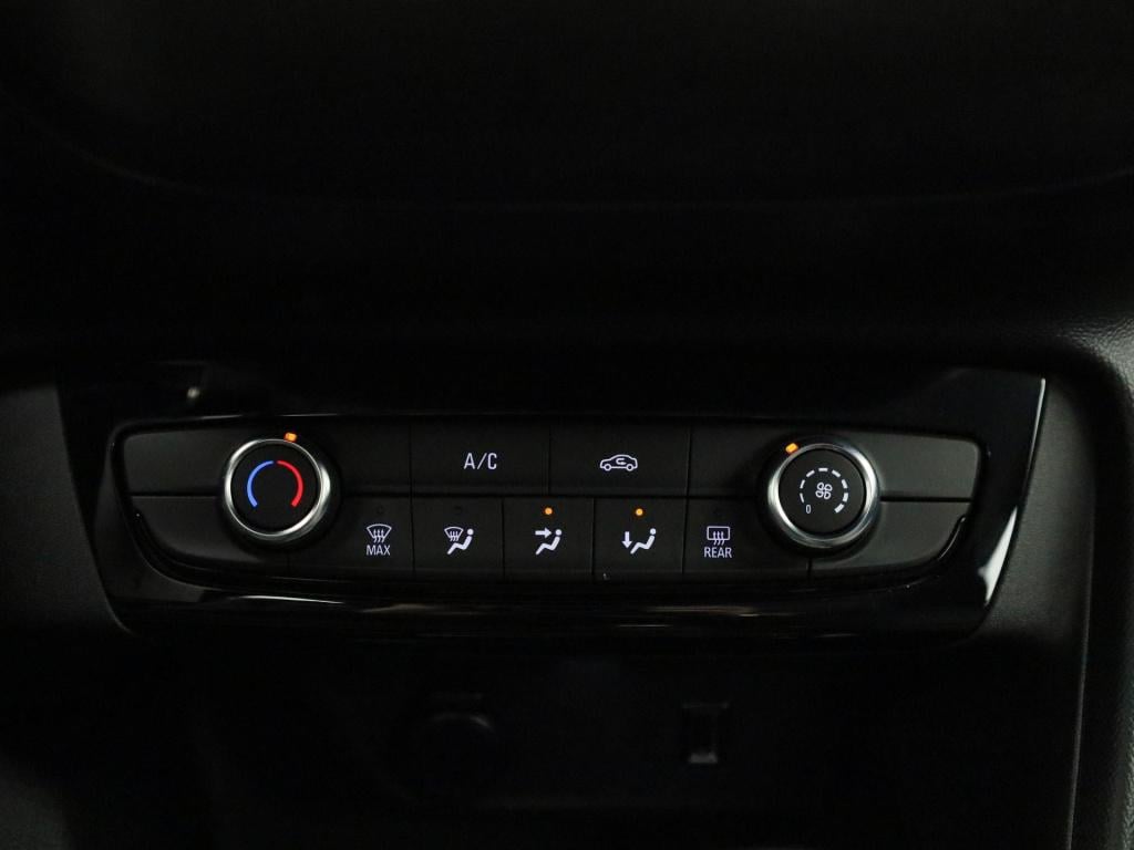 Opel Corsa 1.2 edition | lmv | navigatie | parkeer sensoren | airco | cruis