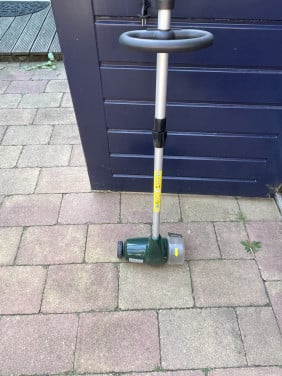 Electrische onkruidborstel