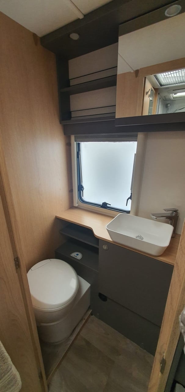 LMC Tourer Lift H730G Sunlight V60 Citroen