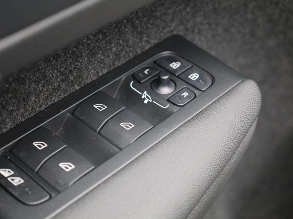 Volvo XC40 recharge core | automaat | apple carplay / android auto | virtua