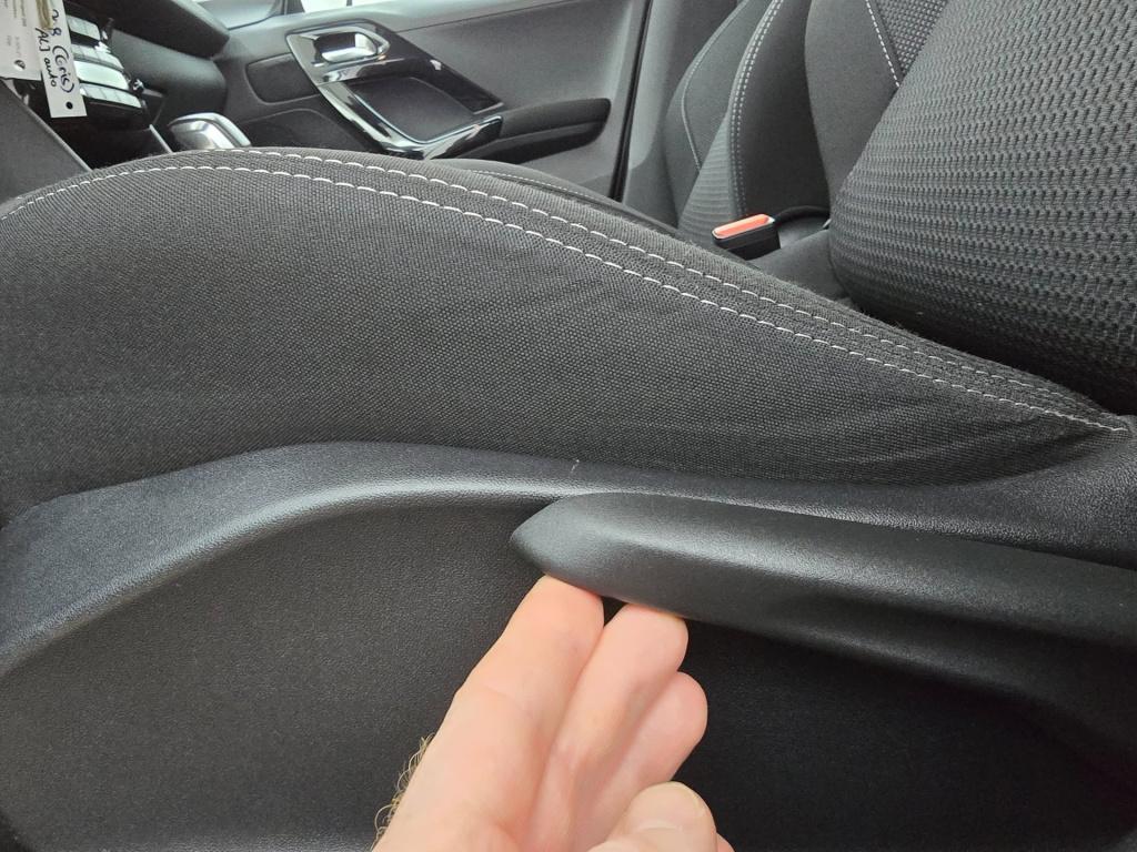 Peugeot 208 1.2 puretech gt-line | camera | pdc voor en achter | cruiscontr