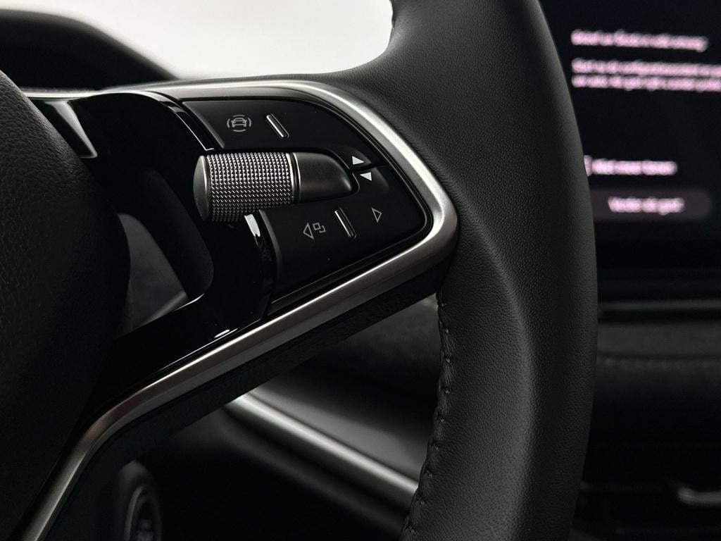 Skoda Elroq business edition elektromotor 210 kw / 286 pk suv