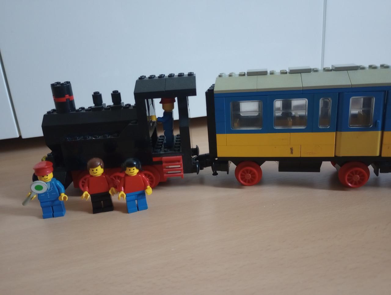 Lego 7710 Push-Along Passenger Steam Train
