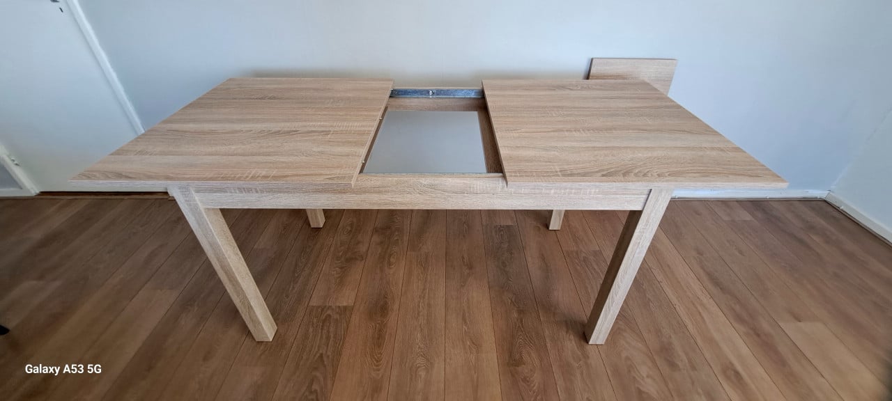 Verlengbare eetkamertafel