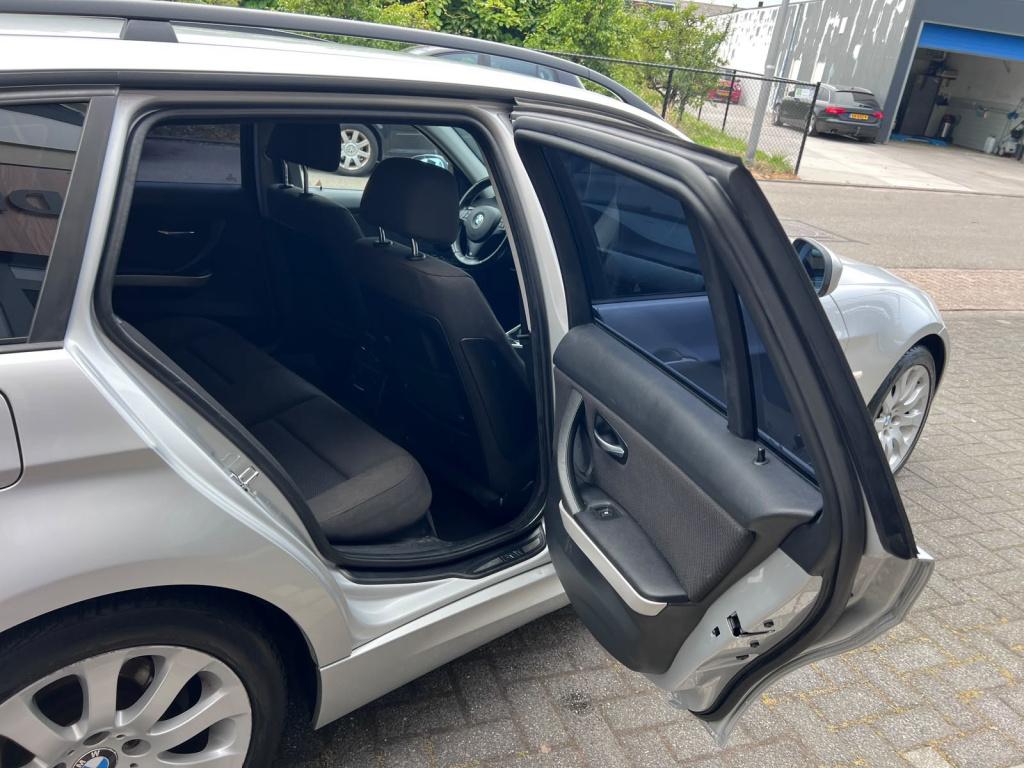 BMW 3-serie touring 318i business line