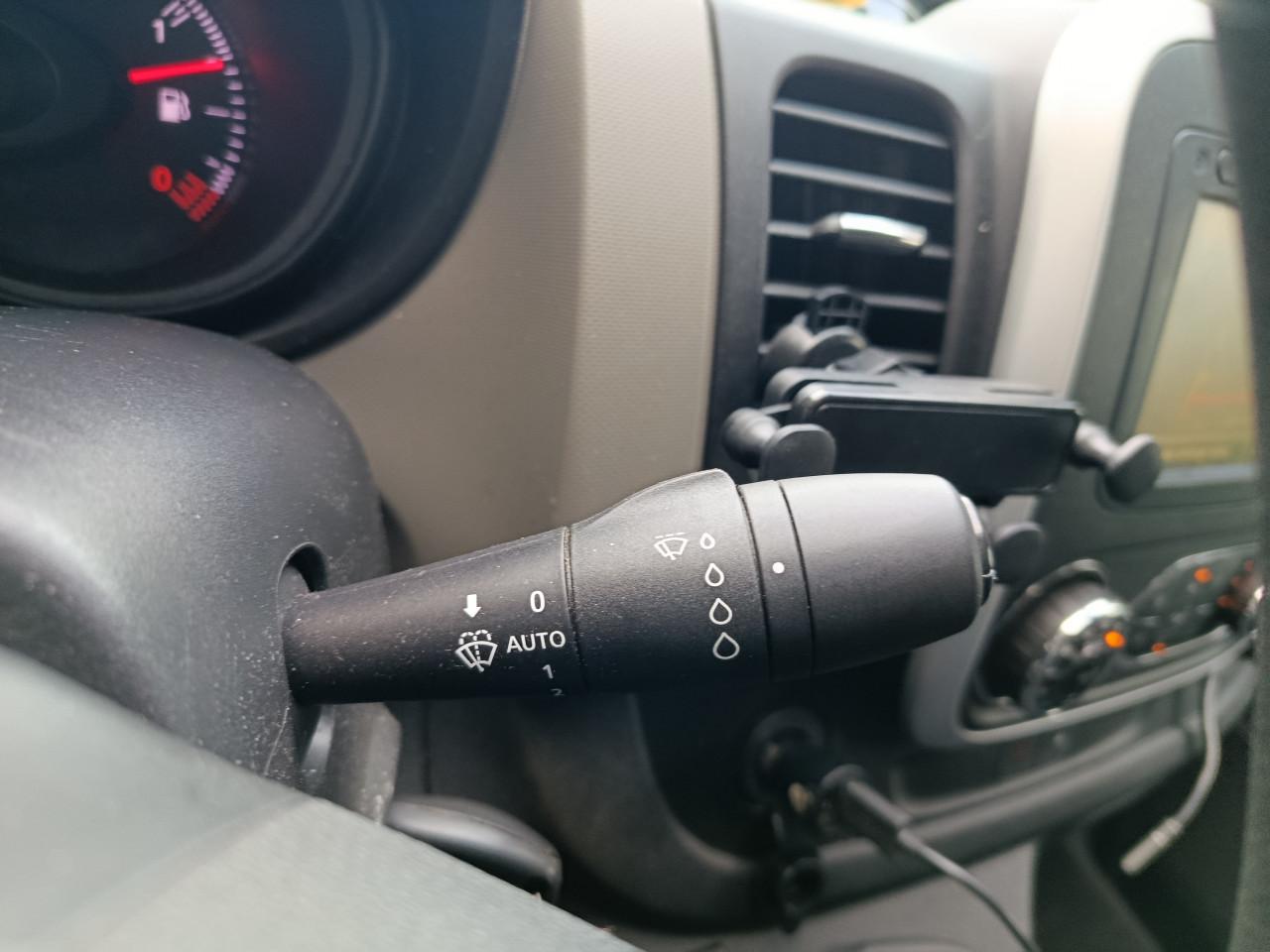 Renault Trafic 1.6 dci airco, navigatie, cr.control