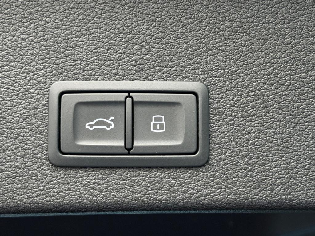 Audi Q2 35 tfsi 150pk s-tronic advanced | trekhaak | camera | 4-seizoenen b