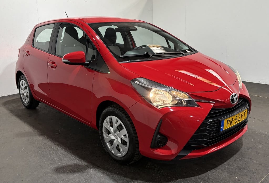 Toyota Yaris 1.0 vvt-i comfort | lage km-stand |