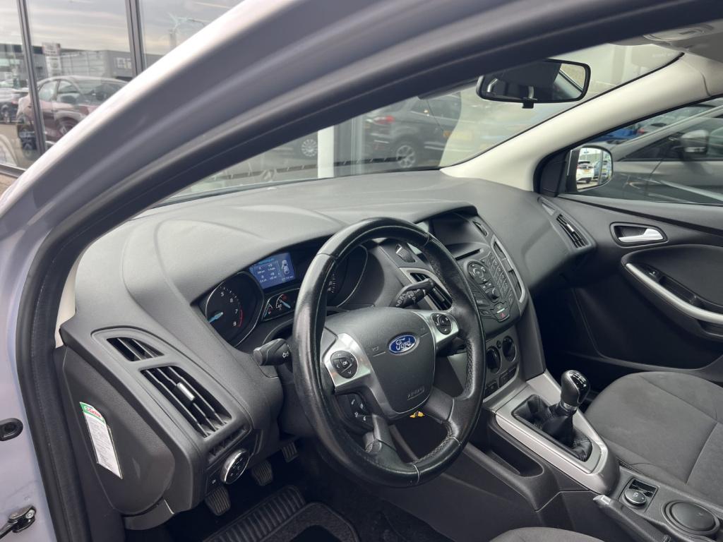 Ford Focus 1.0 ecoboost 100pk edition , trekhaak , voorruitverwarming