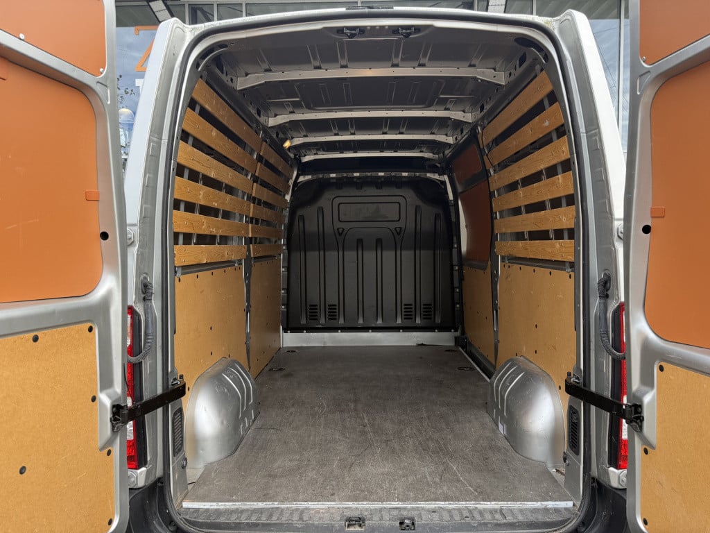 Renault Master t35 2.3 dci l2h2 energy | trekhaak | camera | airco | pdc