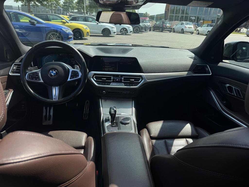 BMW 3-serie touring 330i introduction high executive * panoramadak * 360 ca