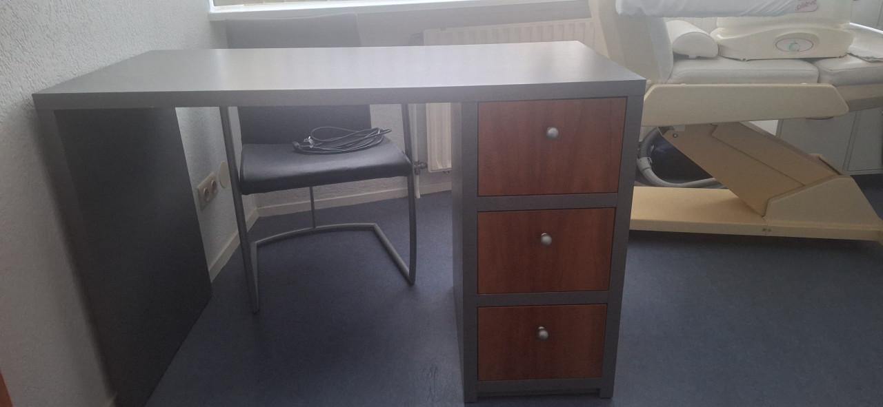Buro met 3 laden
