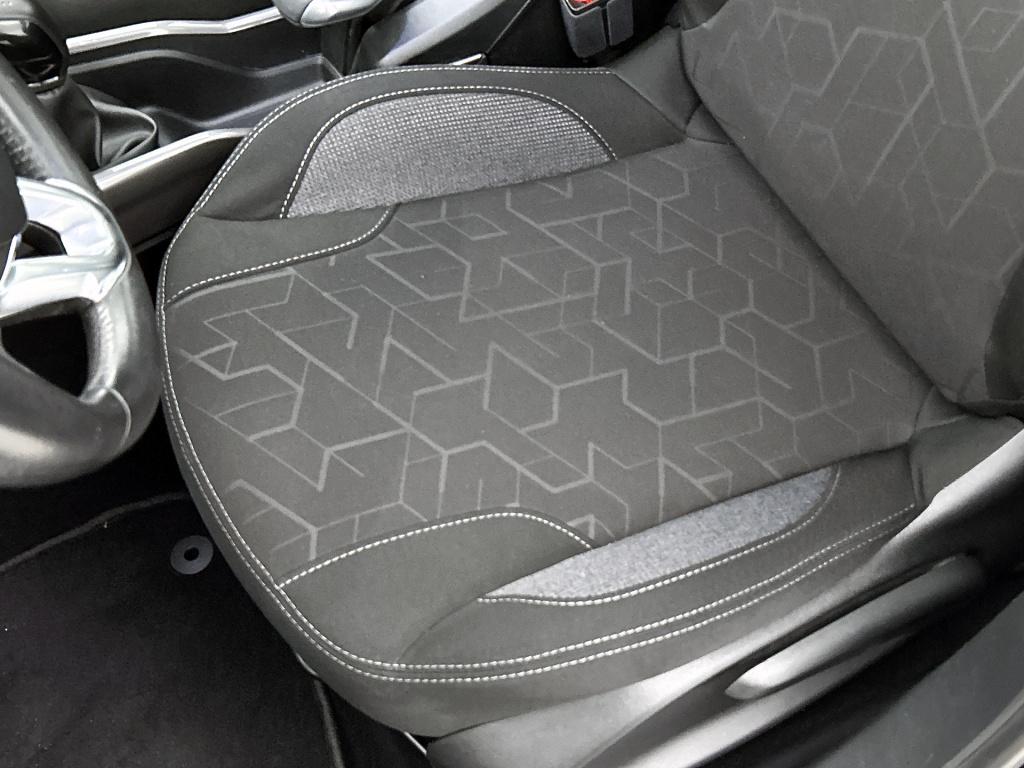 Peugeot 2008 82 pk active | rijklaar | panoramadak | lm velgen | navigatie 