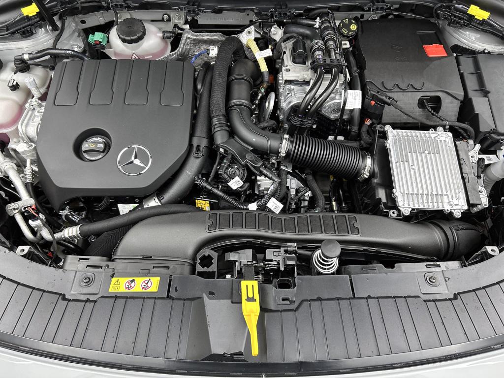 Mercedes-Benz Gla-klasse 250 e 140 year edition | plus pakket |  noghtpakke