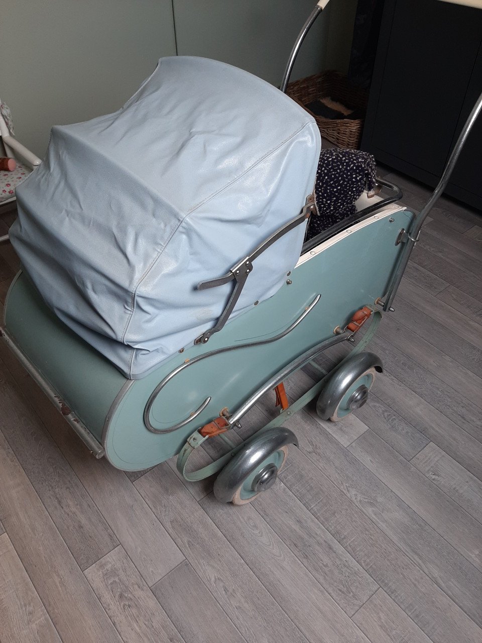 Oude kinderwagen